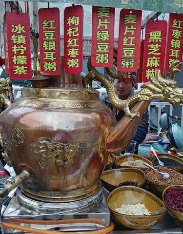 摆摊卖的网红碗叫什么,一探究竟背后的魅力之谜