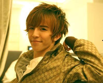 属猪帅哥男明星,揭秘属猪帅哥男明星的魅力风采