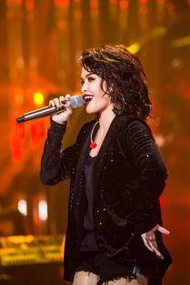 网红灵魂歌手唱的小冤家,网红灵魂歌手演绎的深情旋律